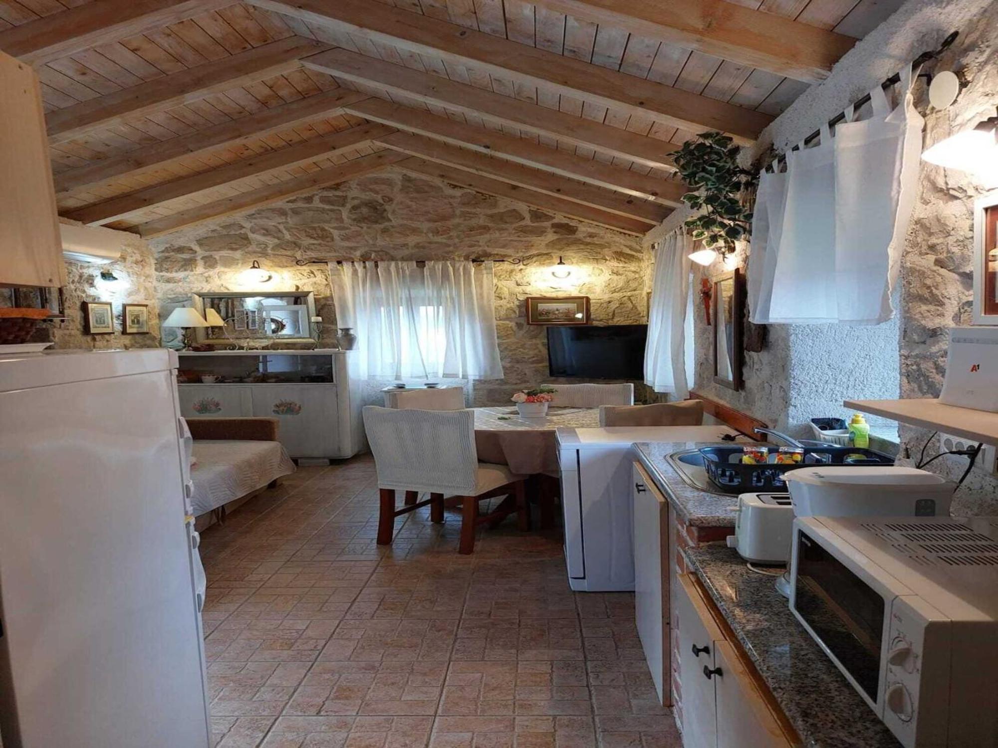 Holiday Home Kamenice - One Bedroom Holiday Home With Terrace Gruda Buitenkant foto